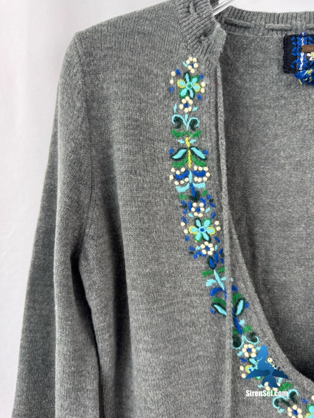 1314 FREE PEOPLE Embroidered Knit Tunic Sweater Tassel – XS – Gray - Picture 3 of 15